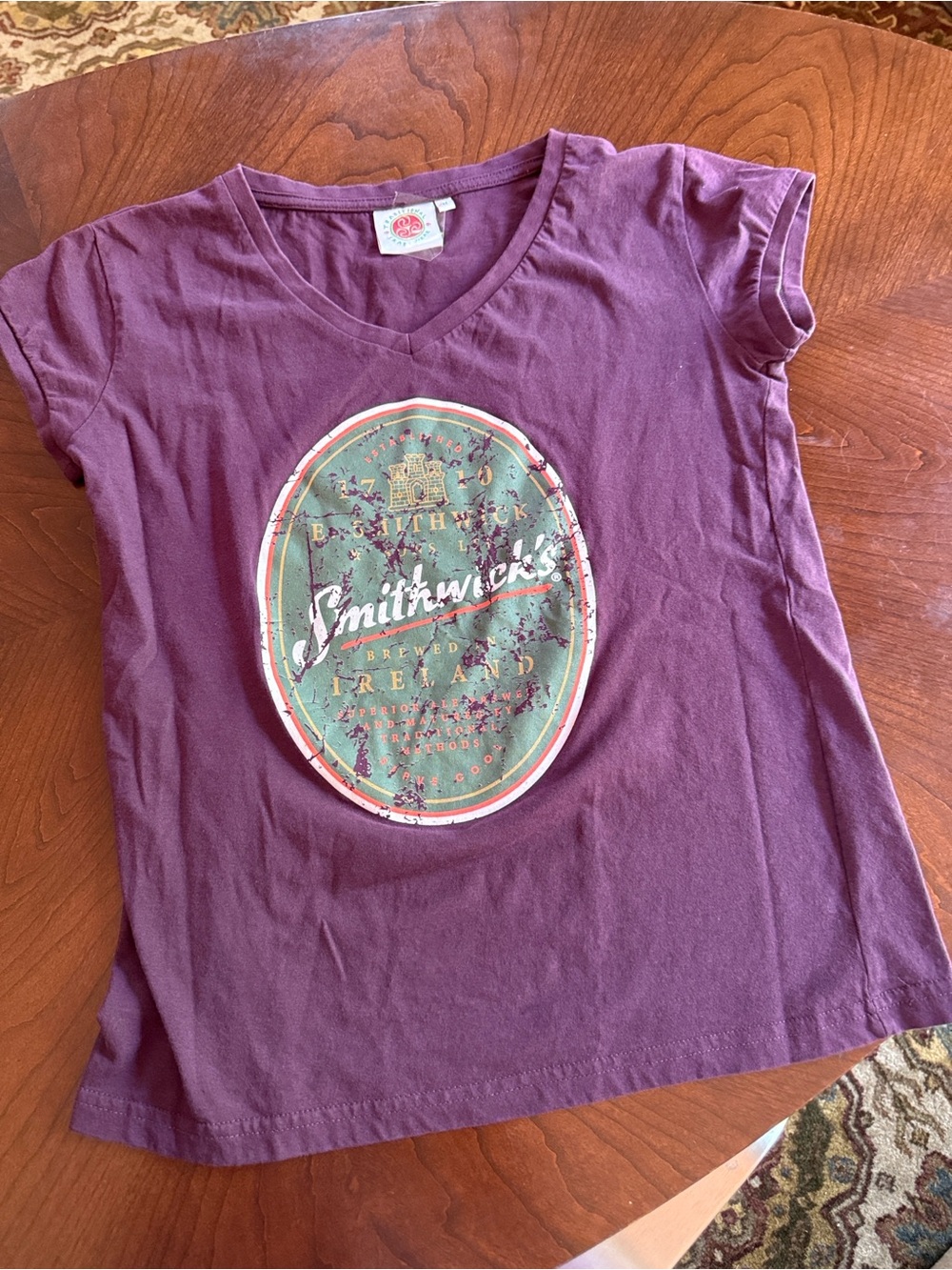 Women's Short-Sleeve V-Neck Graphic Tee in Purple